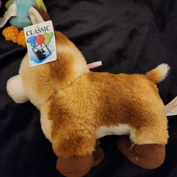 Assortment of Stuffed Animals - Picture 12 of 16